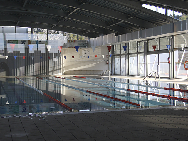 piscina_big_1.jpg (49311 bytes)